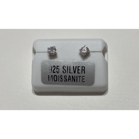 The Unbranded Brand Jewelry - Sterling‎ Silver 925 Moissanite .5 Carat TW NWT Stud Earrings, screw back